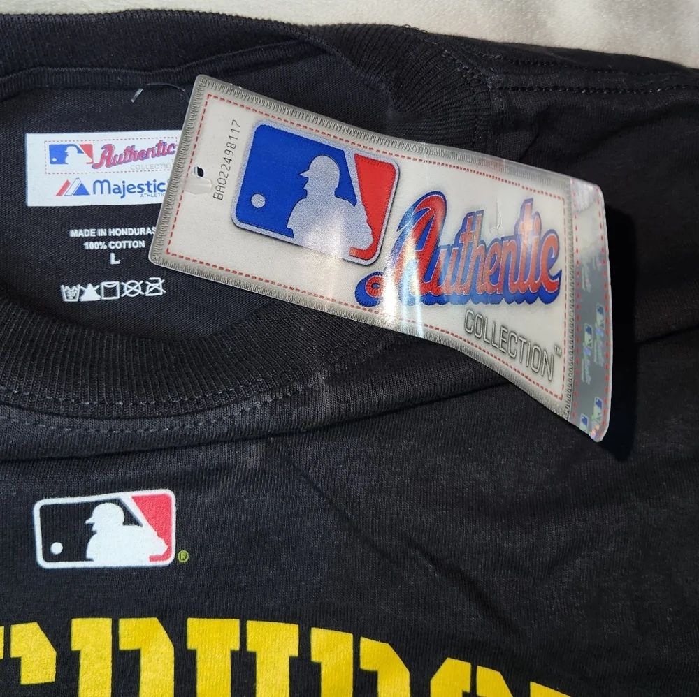 Pittsburgh Pirates Majestic MLB Authentic 1887 Classic Print Black T-Shirt Large